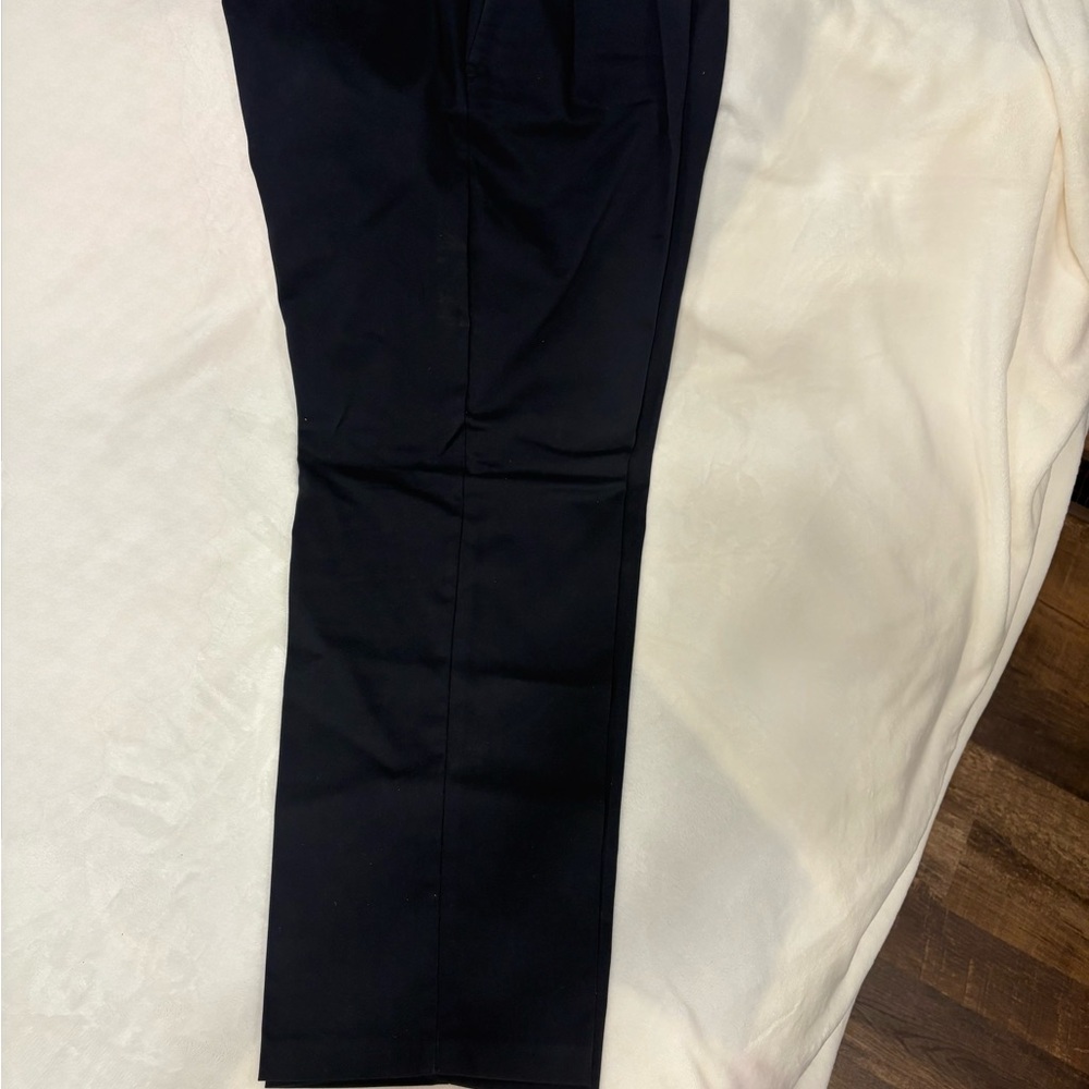 GUC Dockers Classic Black Trousers W40 L32 - Picture 4 of 5